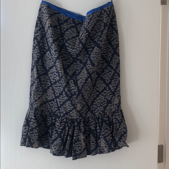 Vera Wang Skirt - Picture 3 of 4